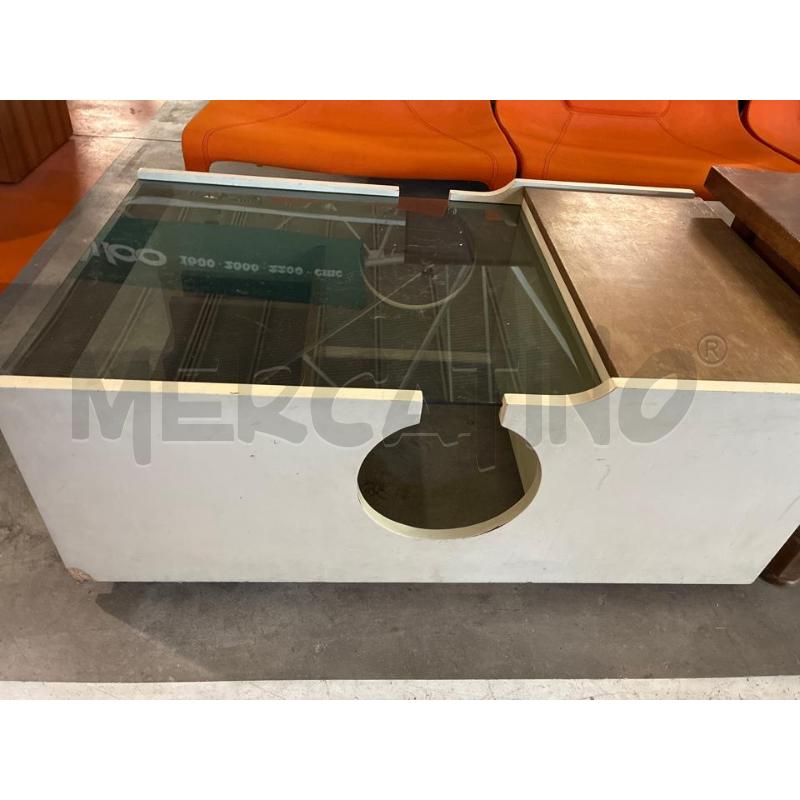 TAVOLINO SALOTTO LEGNO BIANCO CON VETRO FUME' | Mercatino dell'Usato Teramo 2