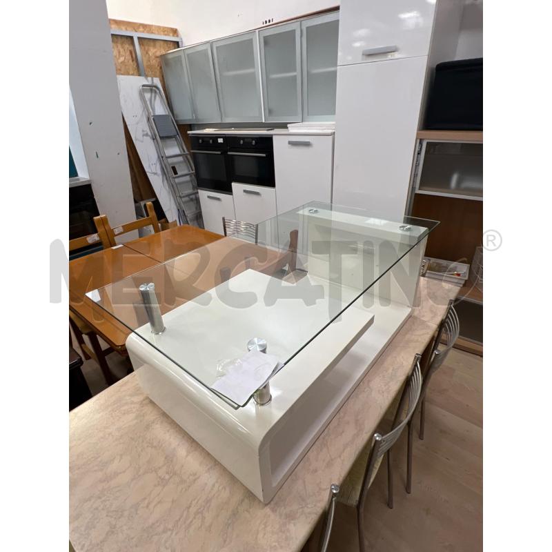 TAVOLINO SALOTTO VETRO E BASE BIANCA LUCIDA MODERNO | Mercatino dell'Usato Teramo 1