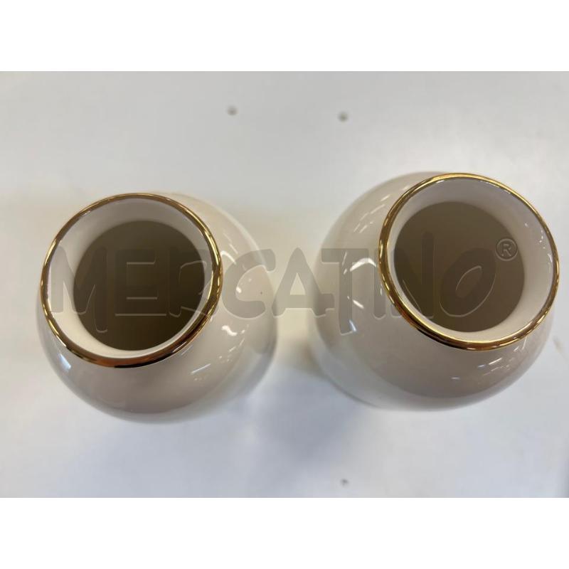 VASI COPPIA PORCELLANA JAPAN BIANCO DORATO SCENA CLASSICA | Mercatino dell'Usato Teramo 3