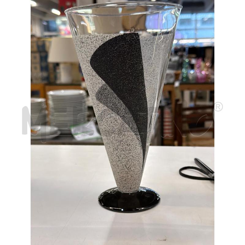 VASO VETRO FORMA CONO BIANCO NERO | Mercatino dell'Usato Teramo 1