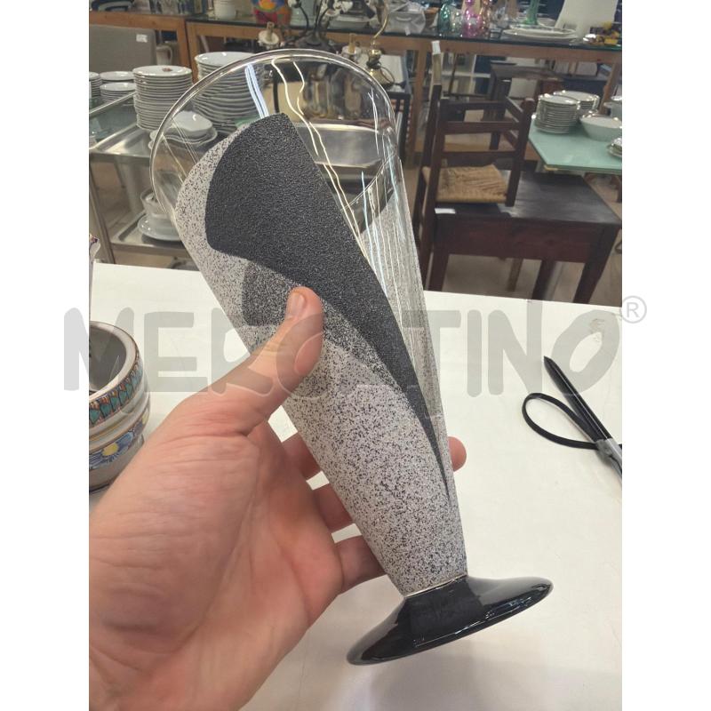VASO VETRO FORMA CONO BIANCO NERO | Mercatino dell'Usato Teramo 2