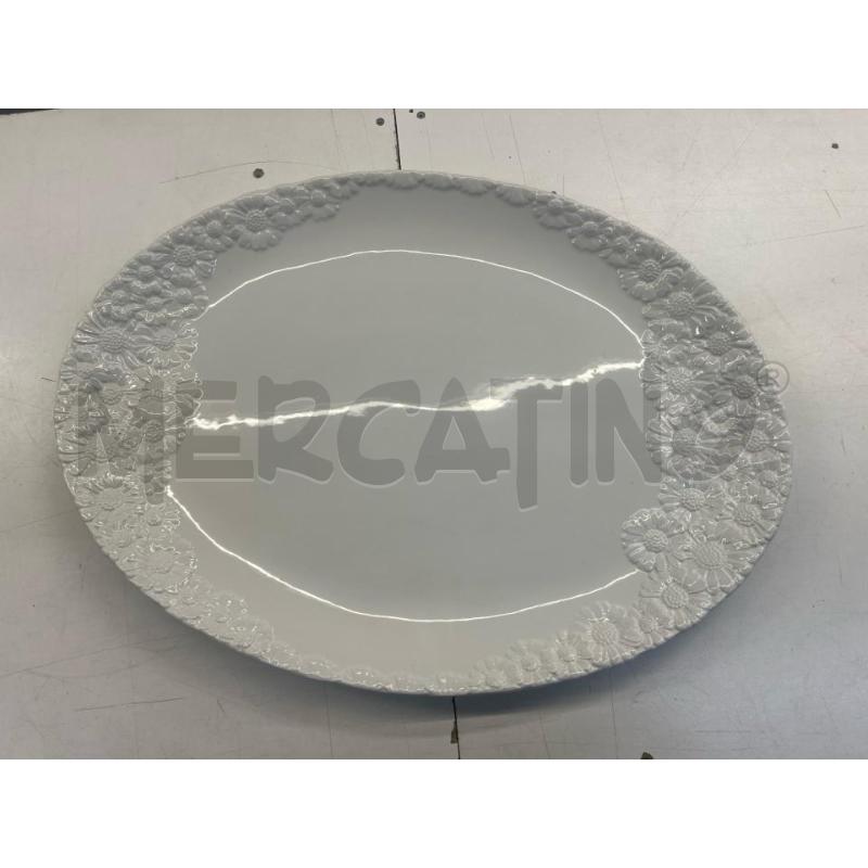 VASSOIO CERAMICA OVALE GRANDE BORDO RILIEVO FIORI CERAMICHE ESTE | Mercatino dell'Usato Teramo 1