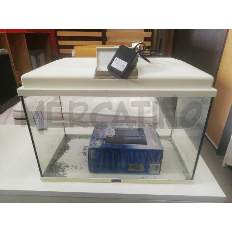 ACQUARIO 50 LT C/FILTRO OMAGGIO C/LUCE | Mercatino dell'Usato Moncalieri bengasi 1