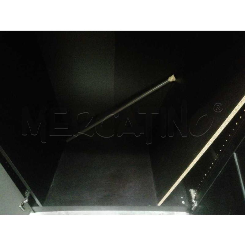 ARMADIO 2 ANTE WENGE CON 1 ANTA SPECCHIO | Mercatino dell'Usato Moncalieri bengasi 3