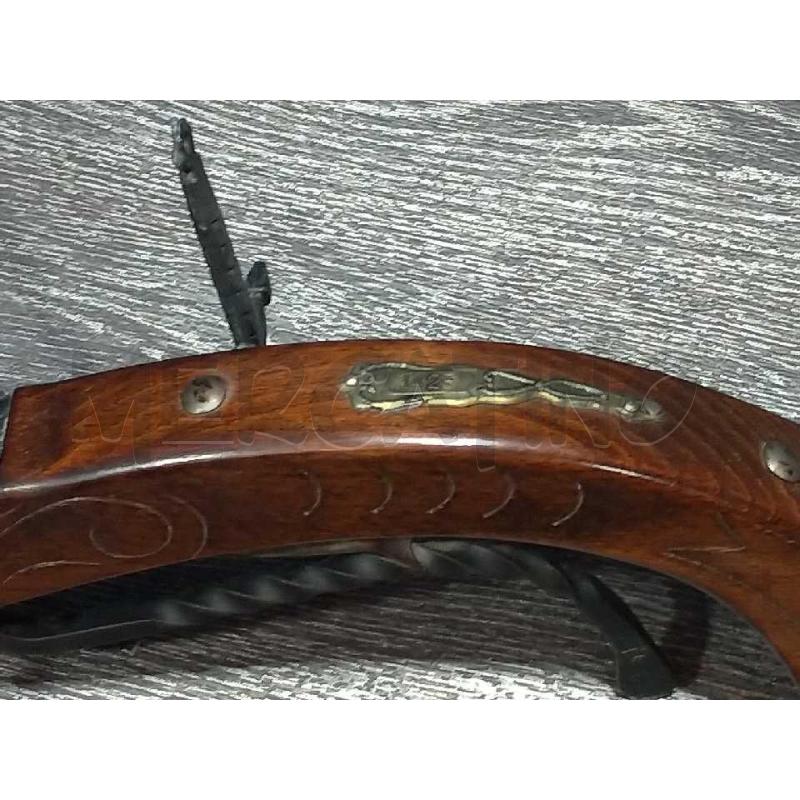 BALESTRA DA ESPOSIZIONE MANICO IN LEGNO INTARSIATO | Mercatino dell'Usato Moncalieri bengasi 4