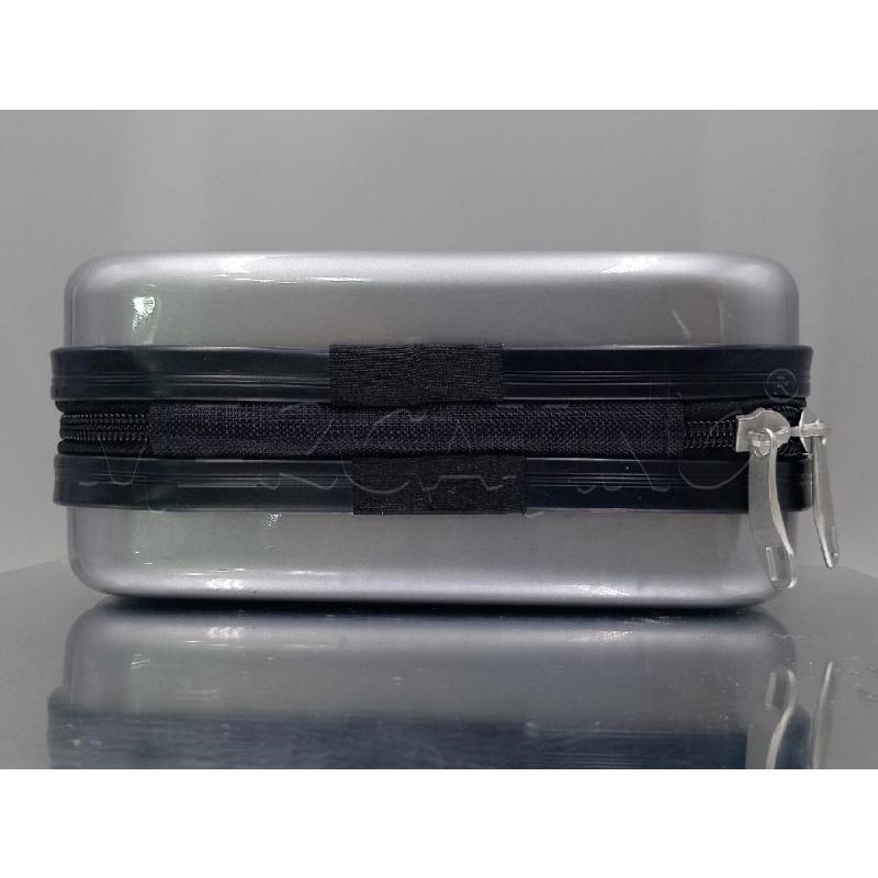 BEAUTY CARPISA GRIGIO RIGIDO | Mercatino dell'Usato Moncalieri bengasi 4