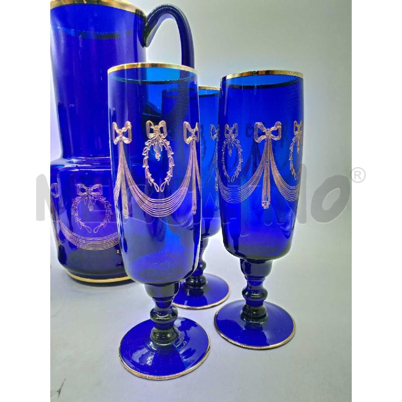 BICCHIERI PZ. 6 SOFFIATI BLU + BROCCA BORDO ORO  | Mercatino dell'Usato Moncalieri bengasi 2