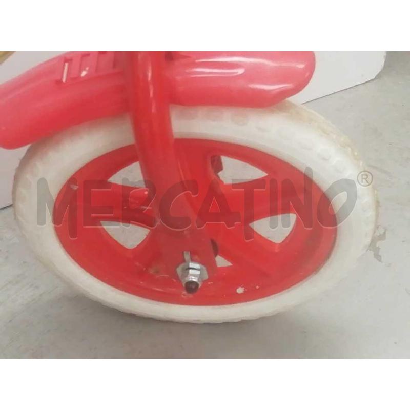 BICICLETTINA BAMBINO PAMPERS ROSSA C/ROTELLE | Mercatino dell'Usato Moncalieri bengasi 4