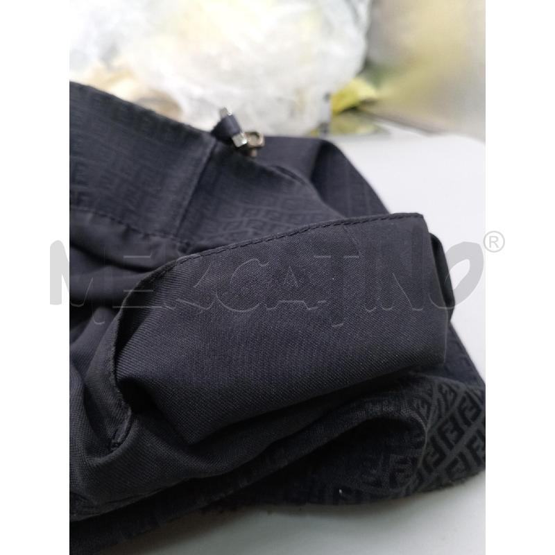BORSA DONNA FENDI NERA TESSUTO CON IMPERFEZIONI | Mercatino dell'Usato Moncalieri bengasi 5