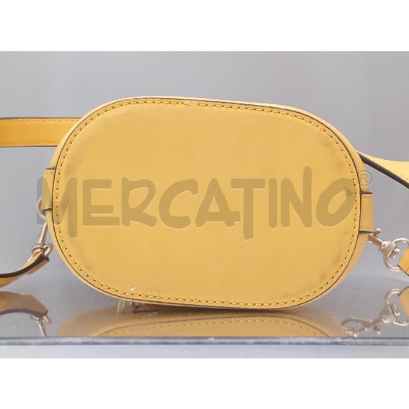 BORSA DONNA GUESS SECCHIELLO GIALLO CON TRACOLLA | Mercatino dell'Usato Moncalieri bengasi 3