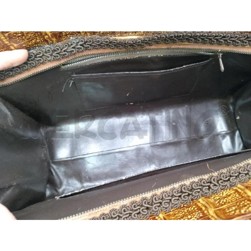BORSA DONNA RETTILE DUE MANICI INSERTI DORATI | Mercatino dell'Usato Moncalieri bengasi 4