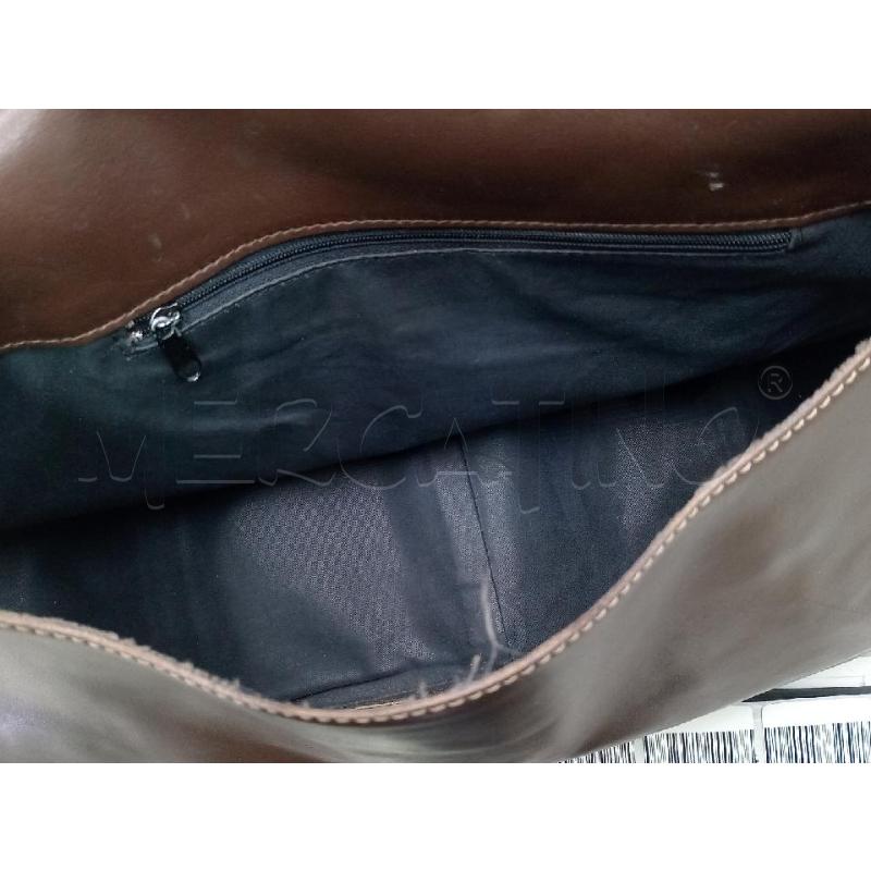 BORSA DONNA TOD'S MARRONE A SPALLA CON IMERFEZIONI | Mercatino dell'Usato Moncalieri bengasi 5