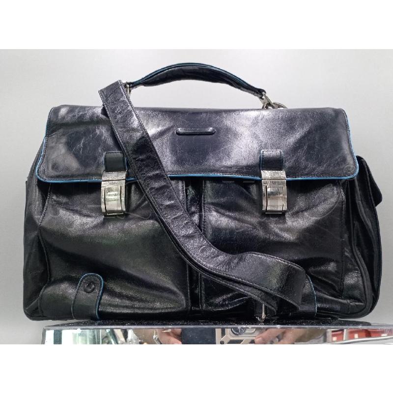 BORSA PIQUADRO NERA BORDO AZZURRO | Mercatino dell'Usato Moncalieri bengasi 1