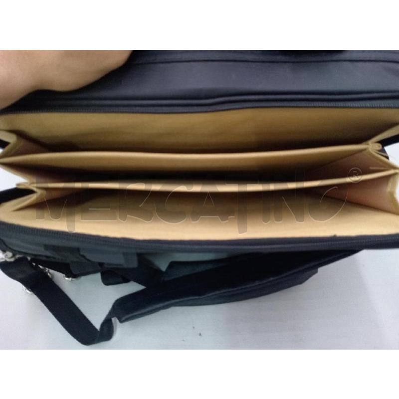 BORSA PORTA OGGETTI NERA | Mercatino dell'Usato Moncalieri bengasi 5