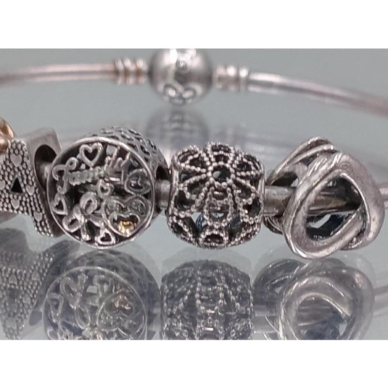 BRACCIALE PANDORA RIGIDO CON CHARMS | Mercatino dell'Usato Moncalieri bengasi 4