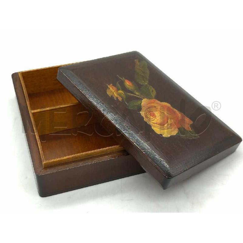 CARTE DA GIOCO DAL NEGRO CON ASTUCCIO IN LEGNO UN MAZZO SIGILLATO 54 CARTE NEL MAZZO APERTO  | Mercatino dell'Usato Moncalieri bengasi 5