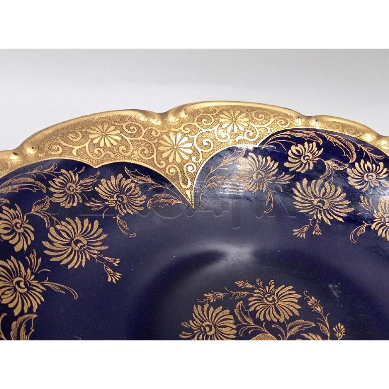 CENTROTAVOLA CERAMICA BAVARIA DECORO DORATO FLOREALE E INTERNO BLU  | Mercatino dell'Usato Moncalieri bengasi 3