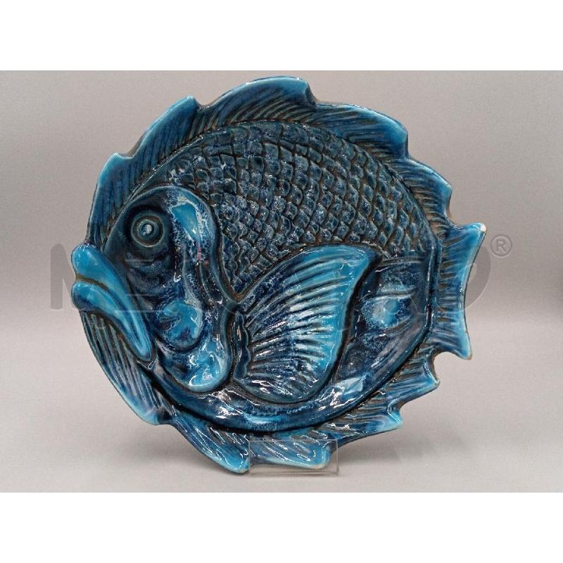 CENTROTAVOLA CERAMICA VALLAURIS FORMA PESCE BLU  | Mercatino dell'Usato Moncalieri bengasi 1