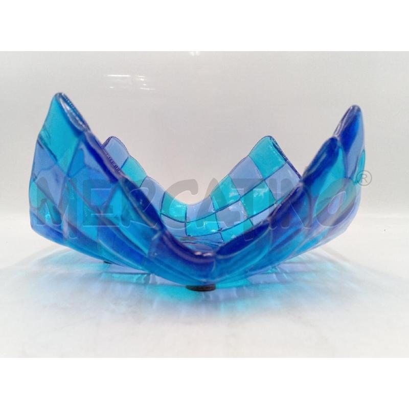 CENTROTAVOLA VETRO SOFFIATO BLEU RIPIEGATO SUGLI ANGOLI CM 28 X 28 | Mercatino dell'Usato Moncalieri bengasi 2