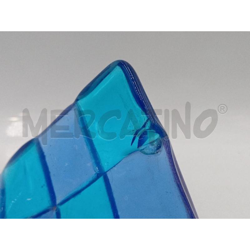 CENTROTAVOLA VETRO SOFFIATO BLEU RIPIEGATO SUGLI ANGOLI CM 28 X 28 | Mercatino dell'Usato Moncalieri bengasi 3