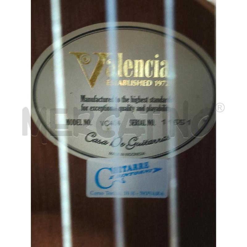 CHITARRA CLASSICA VALENCIA  CON CUSTODIA  | Mercatino dell'Usato Moncalieri bengasi 4