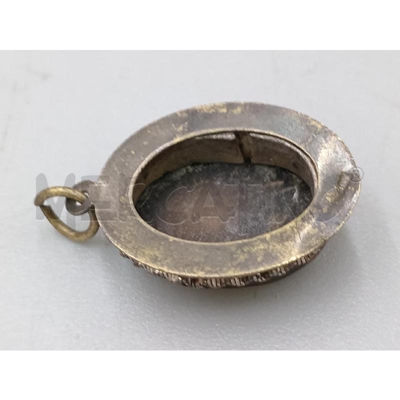 CIONDOLO CAMEO ARGENTATO | Mercatino dell'Usato Moncalieri bengasi 3
