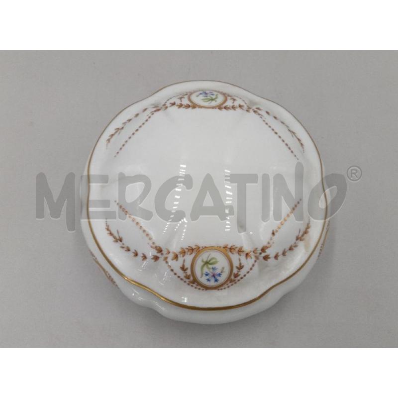 COFANETTO PORCELLANA LIMOGES CASTEL FRANCE BIANCO C/DECORO DORATO E FLOREALE  | Mercatino dell'Usato Moncalieri bengasi 2
