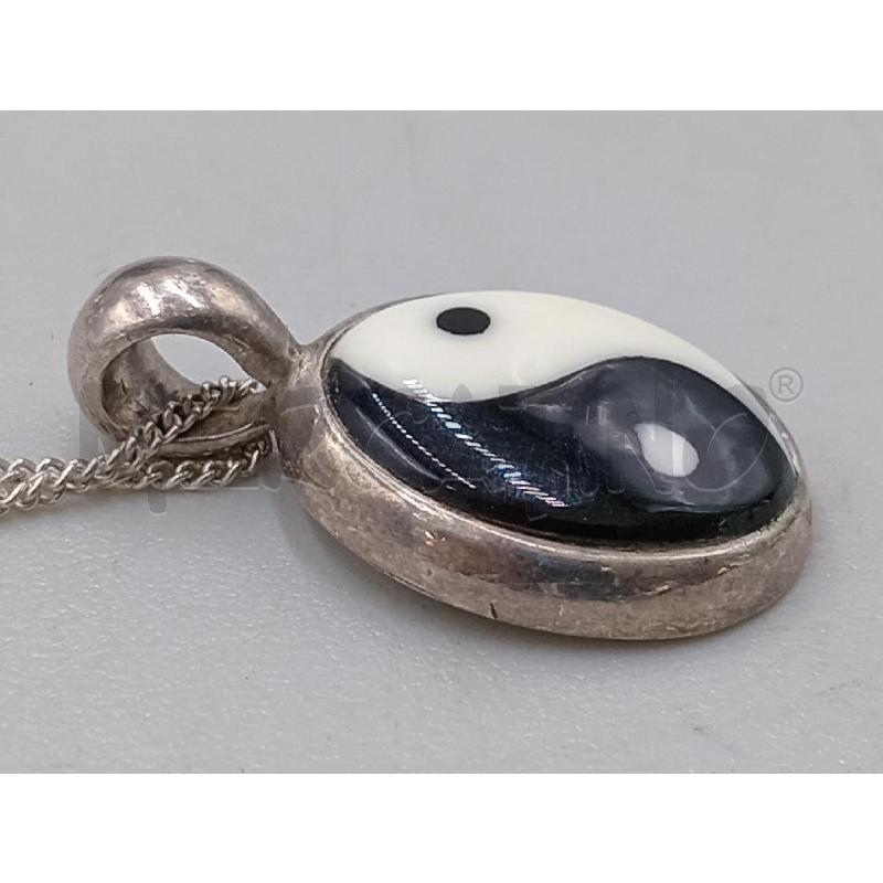COLLANA ARGENTATA BIANCO NERA | Mercatino dell'Usato Moncalieri bengasi 5