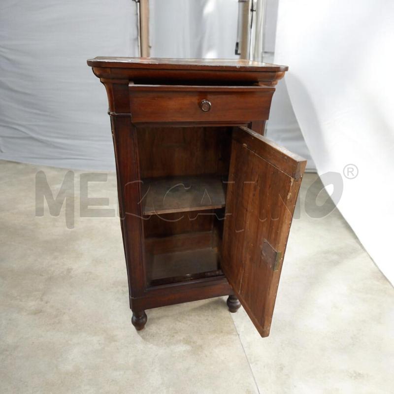 COMODINO ALTO NOCE CLASSICO H.90 CM | Mercatino dell'Usato Moncalieri bengasi 2