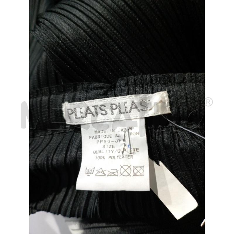 COMPLETO DONNA PLEATS PLEASE NERO E BIANCO PLISSETTATO | Mercatino dell'Usato Moncalieri bengasi 5