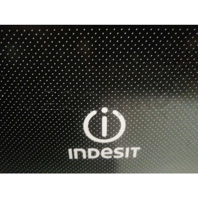 CUCINA A GAS INDESIT BIANCA | Mercatino dell'Usato Moncalieri bengasi 3