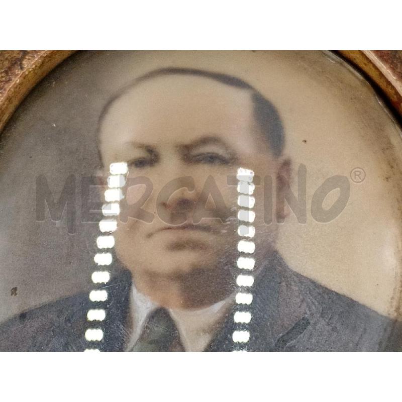 DIPINTO MINIATURA UOMO ANZIANO CORNICE LEGNO VERDE | Mercatino dell'Usato Moncalieri bengasi 2