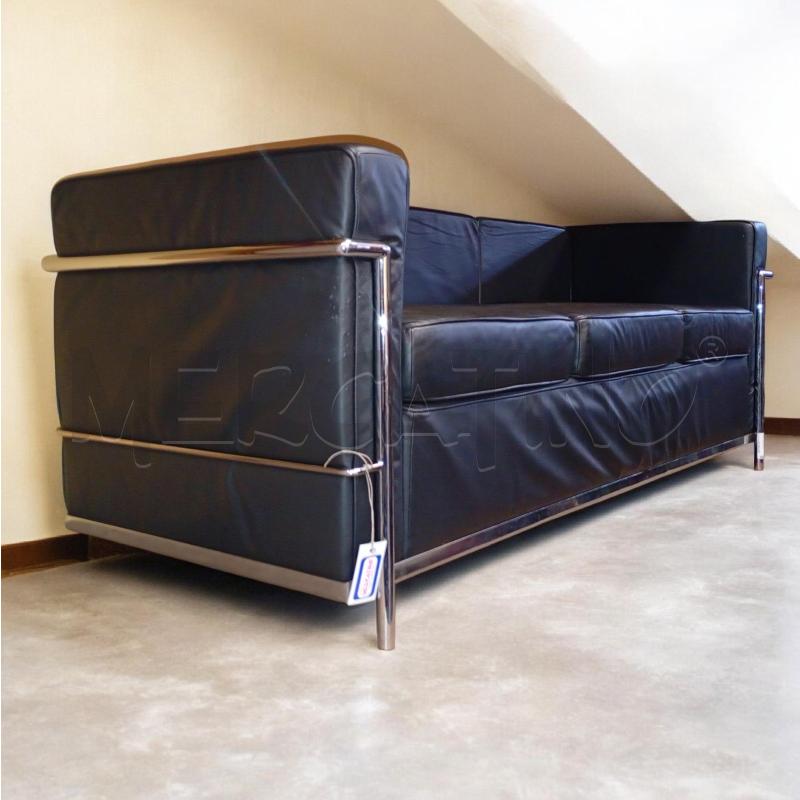 DIVANO TIPO LC2 CROMATO ECOPELLE STILE LE CORBUSIER | Mercatino dell'Usato Moncalieri bengasi 3