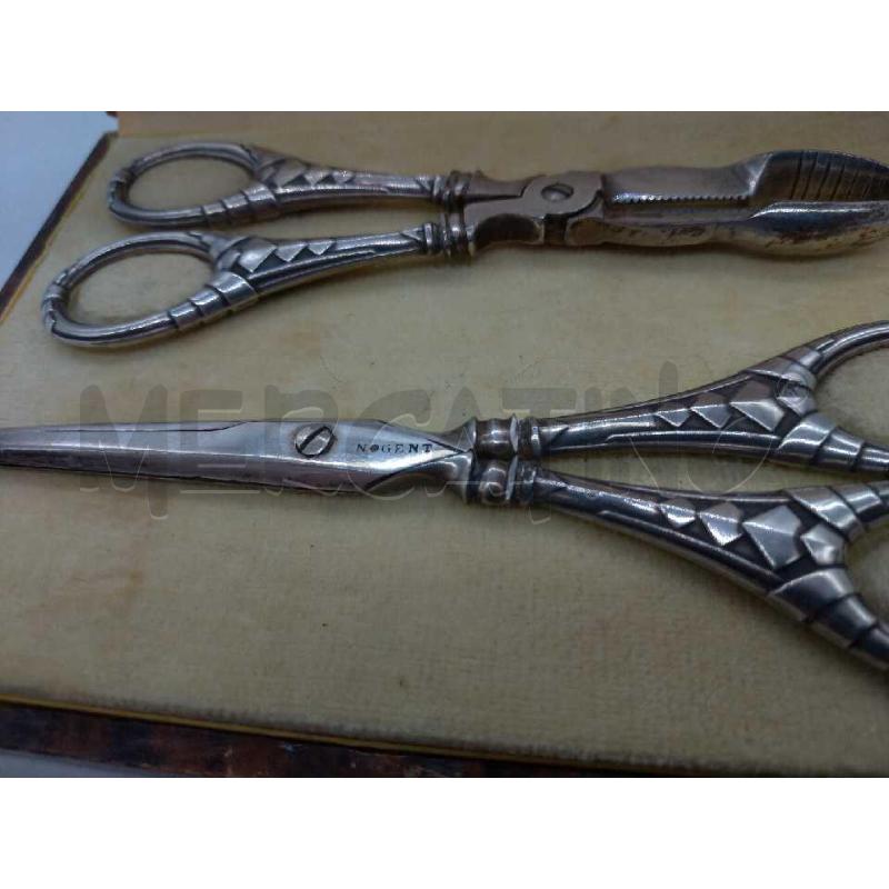 FORBICE COPPIA EPOCA CON SCATOLA MANICO SILVER | Mercatino dell'Usato Moncalieri bengasi 2