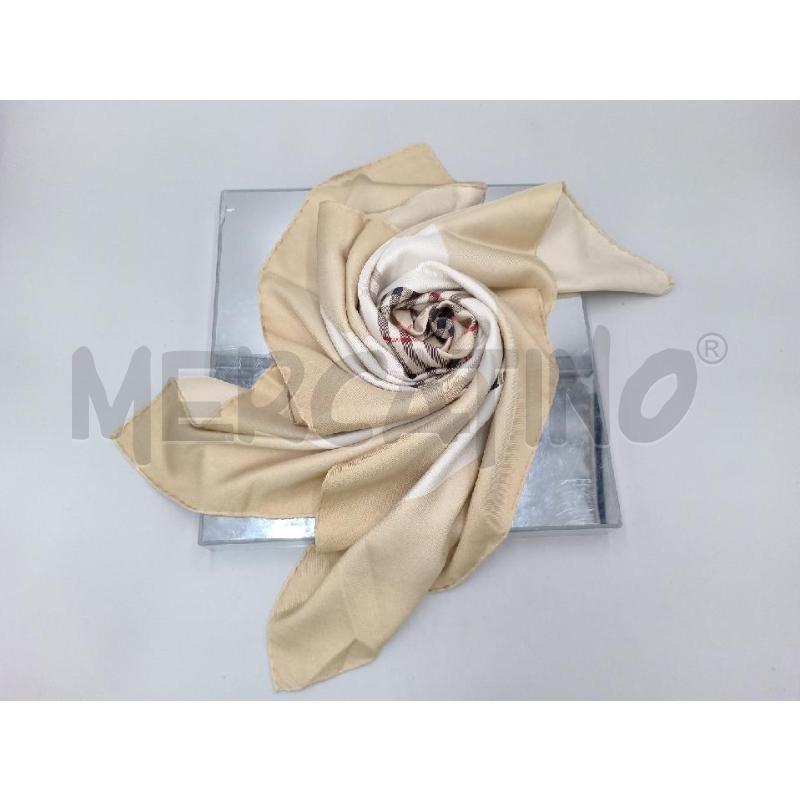 FOULARD BURBERRY STAMPA CLASSICA 85X85 | Mercatino dell'Usato Moncalieri bengasi 2