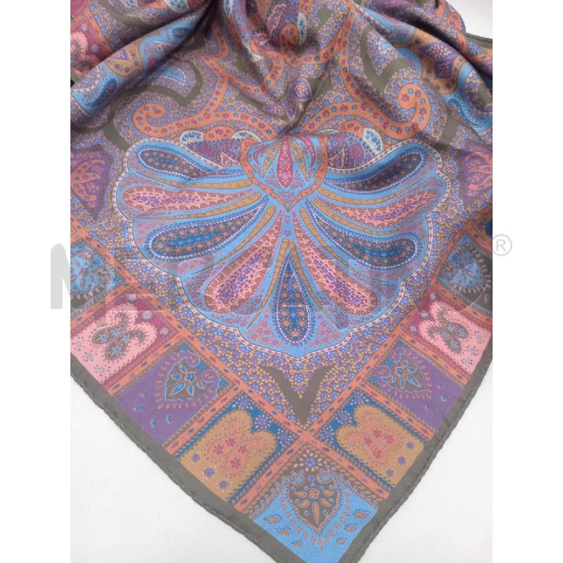 FOULARD ROBERTO RICORDI FANTASIA MOTIVO CASHMIRE | Mercatino dell'Usato Moncalieri bengasi 2