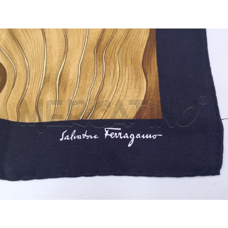 FOULARD SALVATORE FERRAGAMO MARRONE | Mercatino dell'Usato Moncalieri bengasi 5