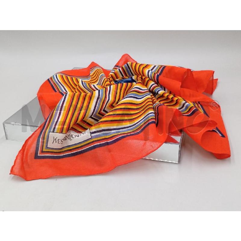 FOULARD YVES SAINT LAURENT ROSSO AZZURRO VINTAGE | Mercatino dell'Usato Moncalieri bengasi 2
