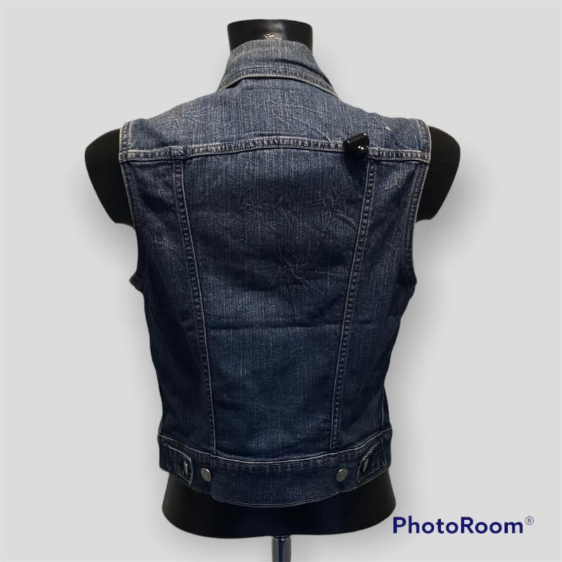 GILET DONNA LEVI'S JEANS CORTO | Mercatino dell'Usato Moncalieri bengasi