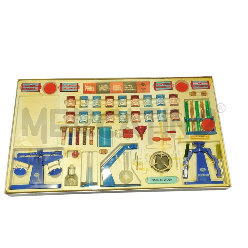 GIOCO VINTAGE LA CHIMICA 4 SUPER RED SUPERTOYS  FLACONI SIGILLATI NON GARANTITA INTEGRITA' FLACONI | Mercatino dell'Usato Moncalieri bengasi 2