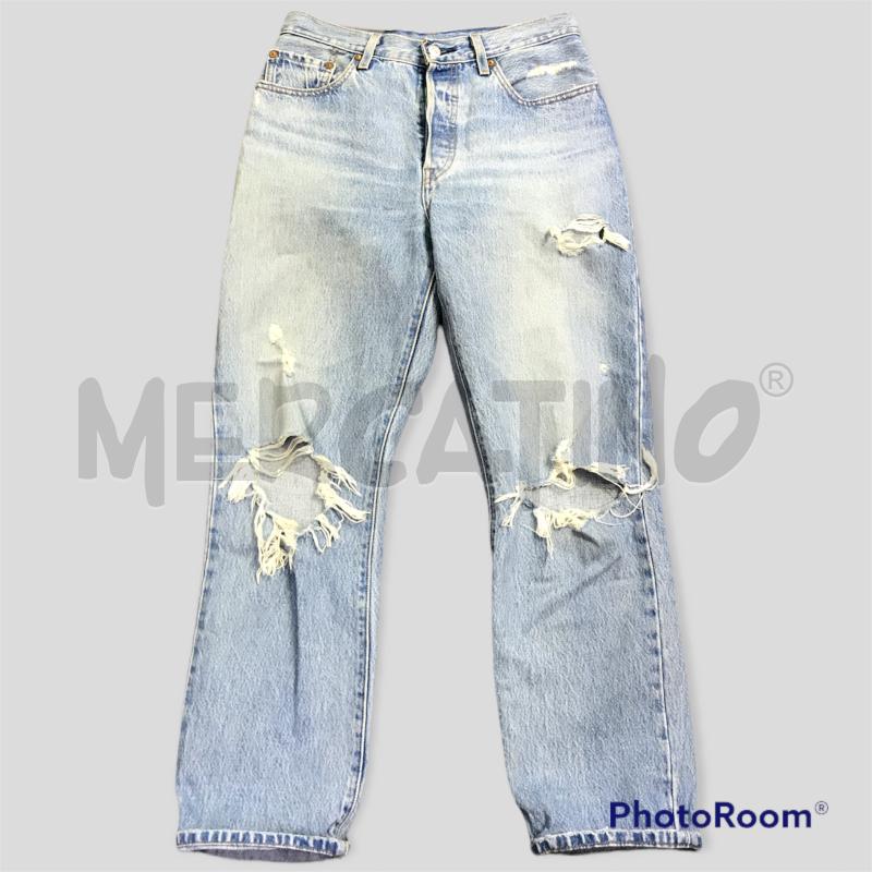 JEANS DONNA LEVIS CHIARO CON STRAPPI | Mercatino dell'Usato Moncalieri  bengasi