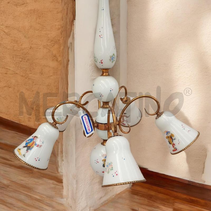 LAMPADARIO VETRO BIANCO OPALINE C/BOCCE DECORO FIGURE CARNEVALE  | Mercatino dell'Usato Moncalieri bengasi 2