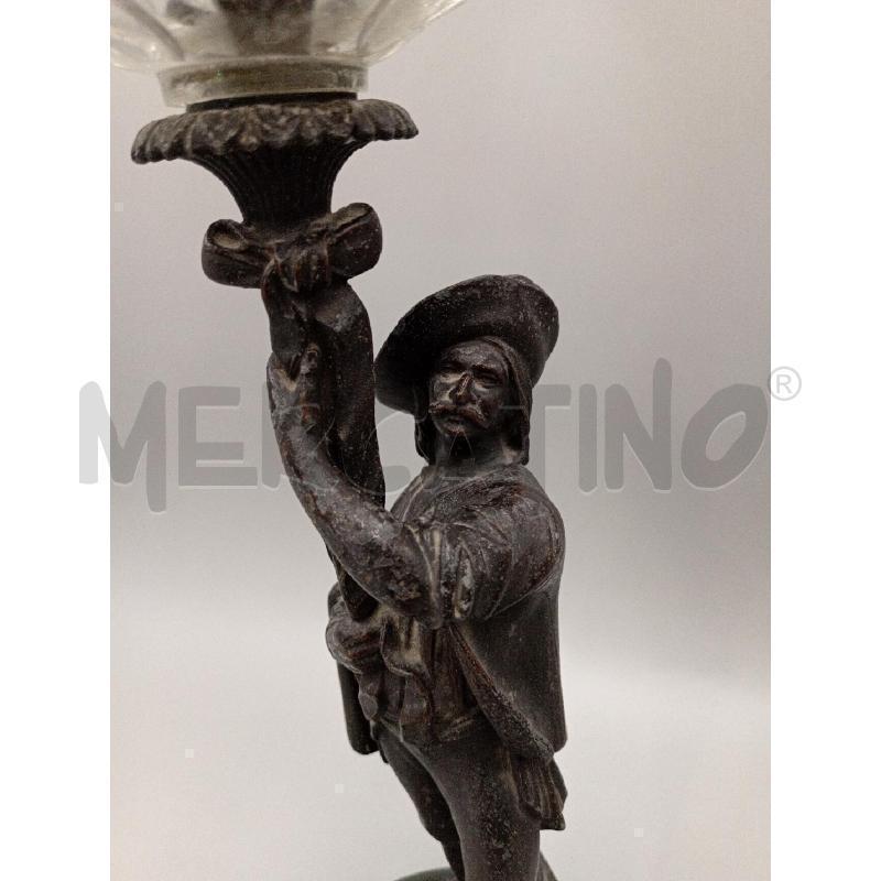 LAMPADA AD OLIO STATUA UOMO CON BAFFI | Mercatino dell'Usato Moncalieri bengasi 3