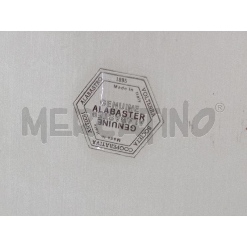 LAMPADA DA TAVOLO ALBASTRO BIANCO FORMA CURVA  | Mercatino dell'Usato Moncalieri bengasi 3