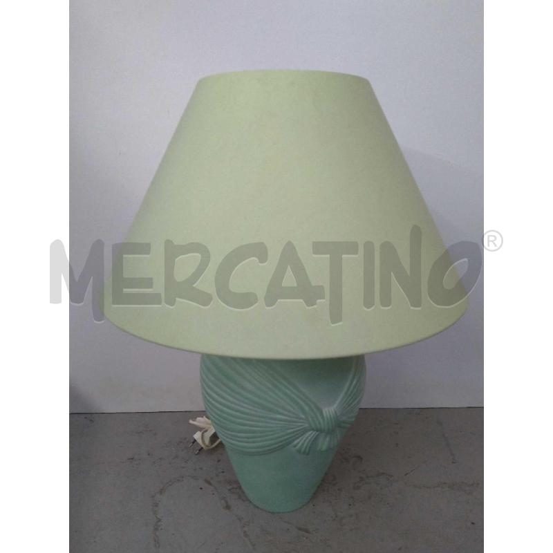 LAMPADA DA TAVOLO BASE CERAMICA  VERDE LAVORATA C/PARALUME ABBINATO  | Mercatino dell'Usato Moncalieri bengasi 1