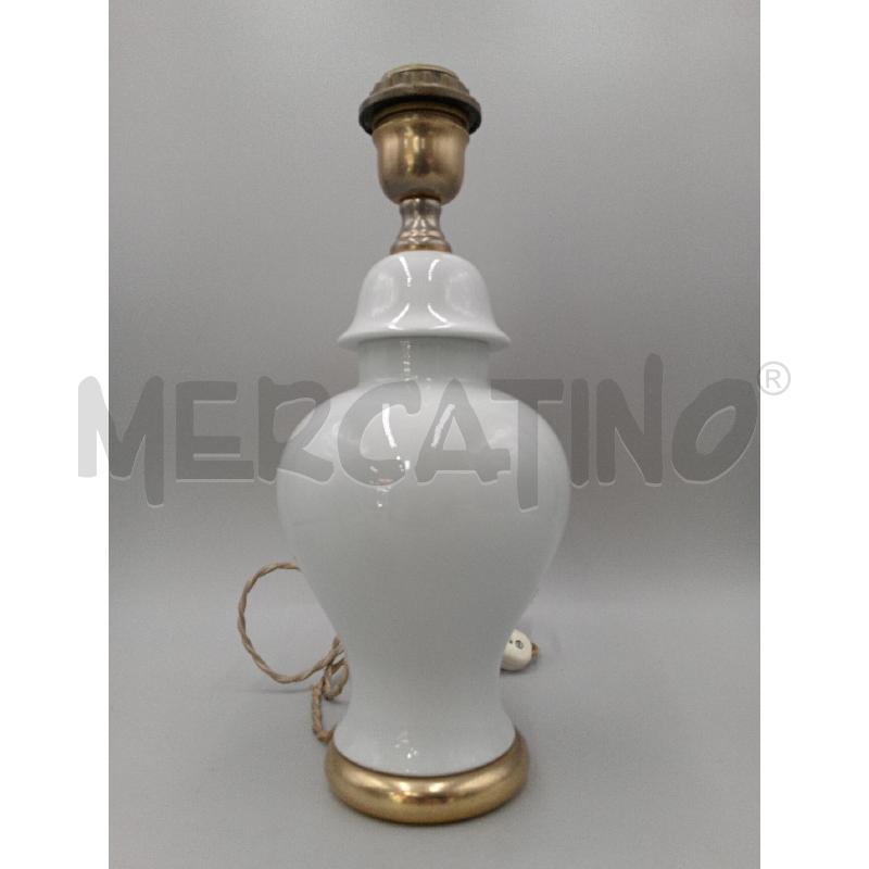 LAMPADA DA TAVOLO CERAMICA BIANCA | Mercatino dell'Usato Moncalieri bengasi 1