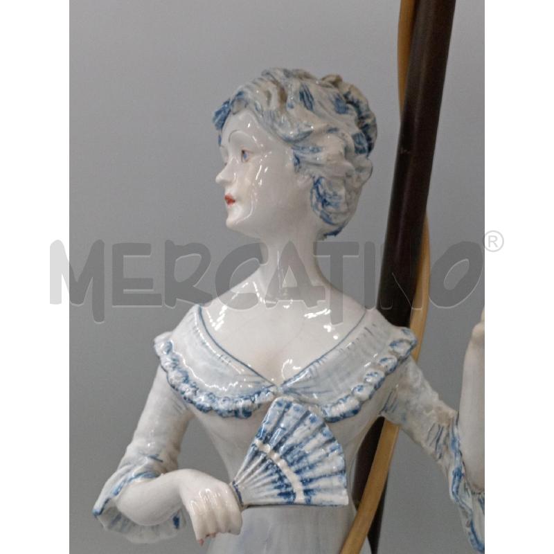 LAMPADA DA TAVOLO DONNA CERAMICA NOVE | Mercatino dell'Usato Moncalieri bengasi 2