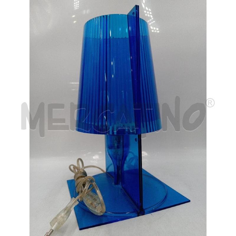LAMPADA DA TAVOLO KARTELL MOD TAKE BLU  | Mercatino dell'Usato Moncalieri bengasi 3