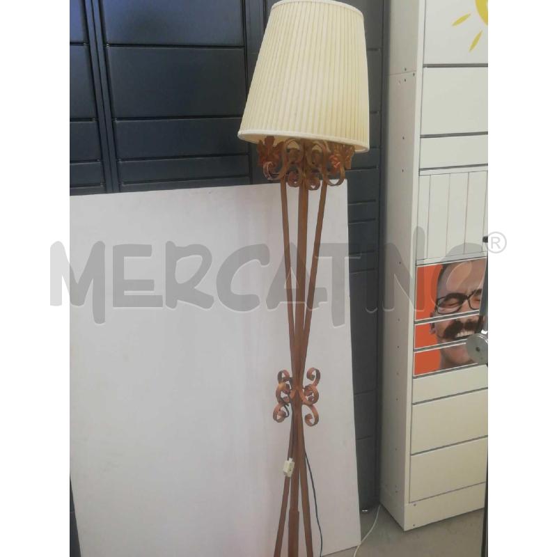 LAMPADA PIANTANA FERRO BATTUTO | Mercatino dell'Usato Moncalieri bengasi 1