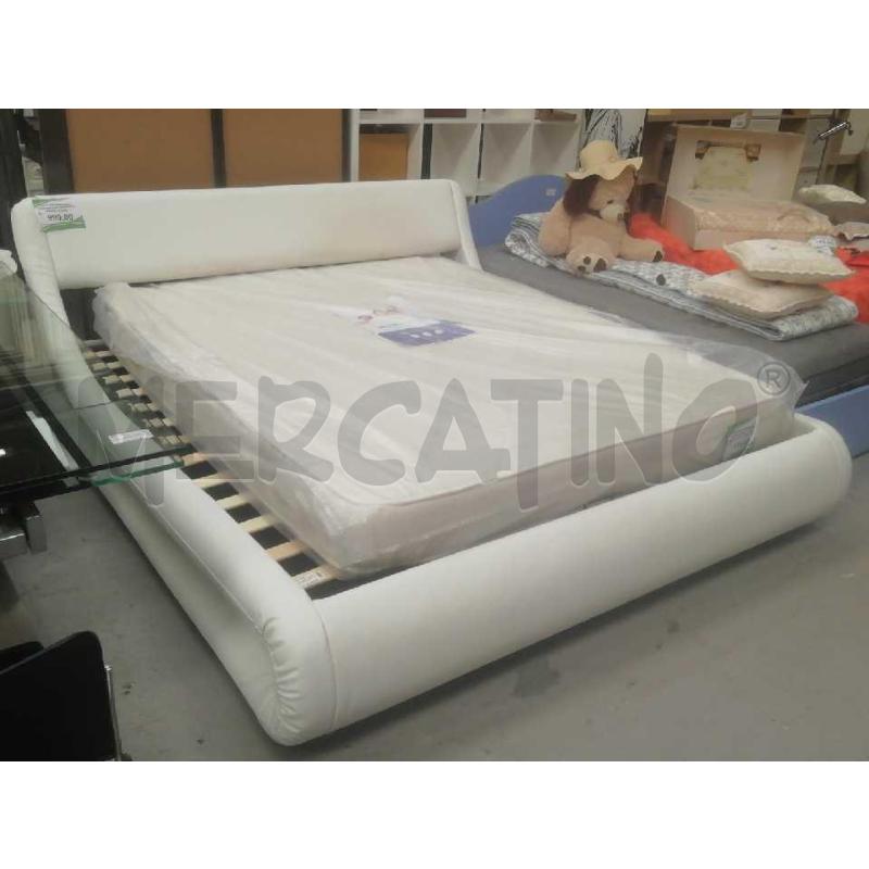 LETTO MATRIMONIALE CONTENITORE IMBOTTITO BIANCO DOGHE | Mercatino dell'Usato Moncalieri bengasi 5